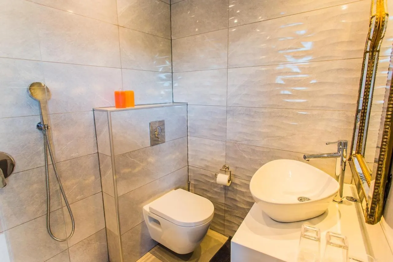 Suite Bora Bora Marbella 0*,