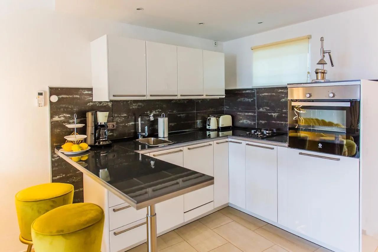 Appartement Suite Bora Bora Marbella